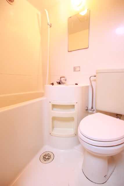 バス・シャワールーム　★クリーニング前参考写真となります★