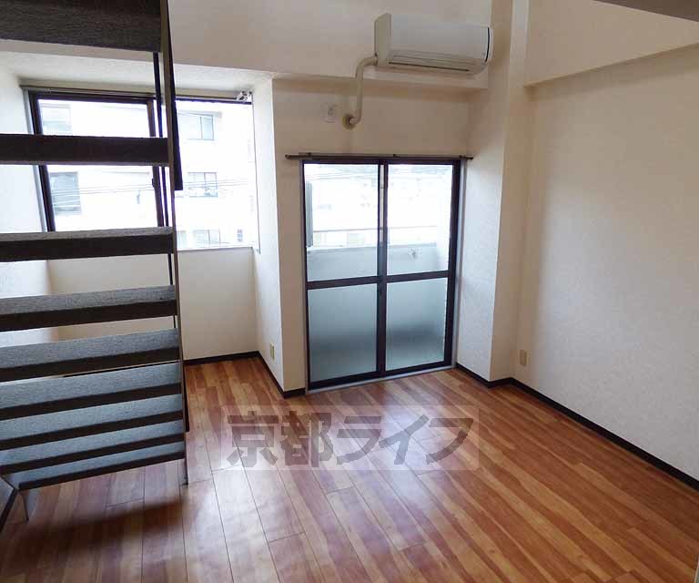 居室・リビング　７帖あります。