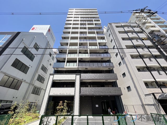 プレサンス南堀江ザ・センスの建物外観