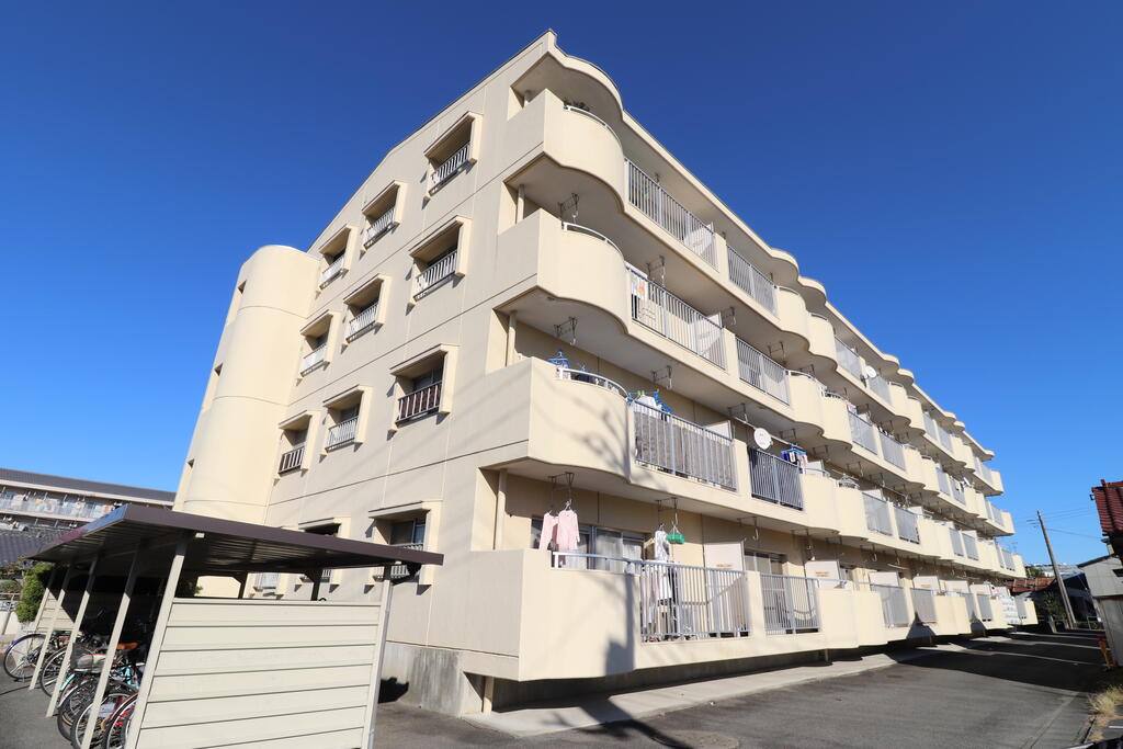 笛木第二マンションの外観写真