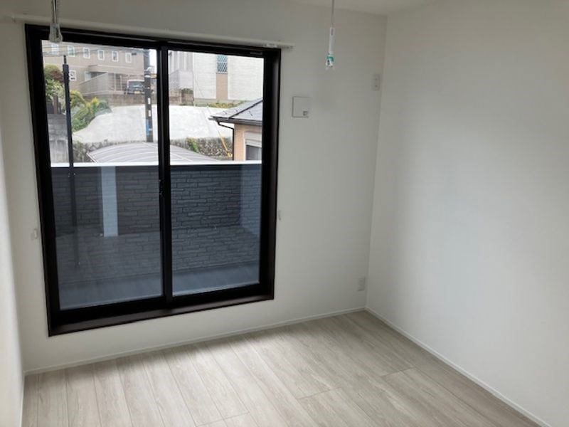 その他部屋・スペース　バルコニーのある洋室5.3帖