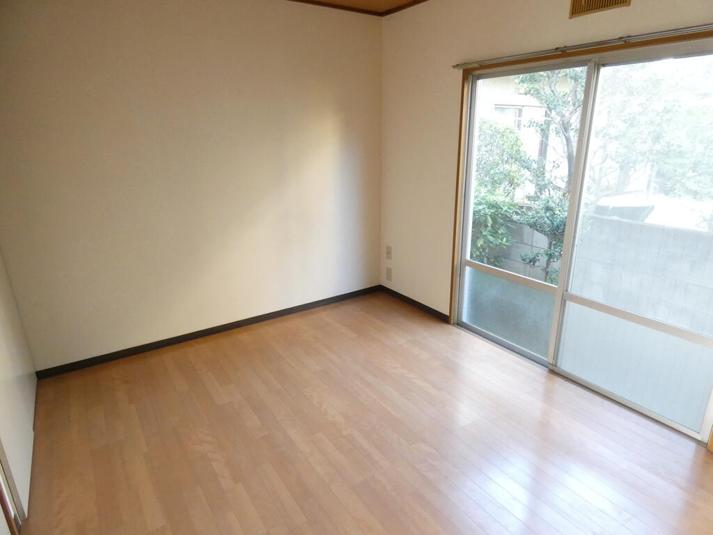 居室・リビング　他室の写真です