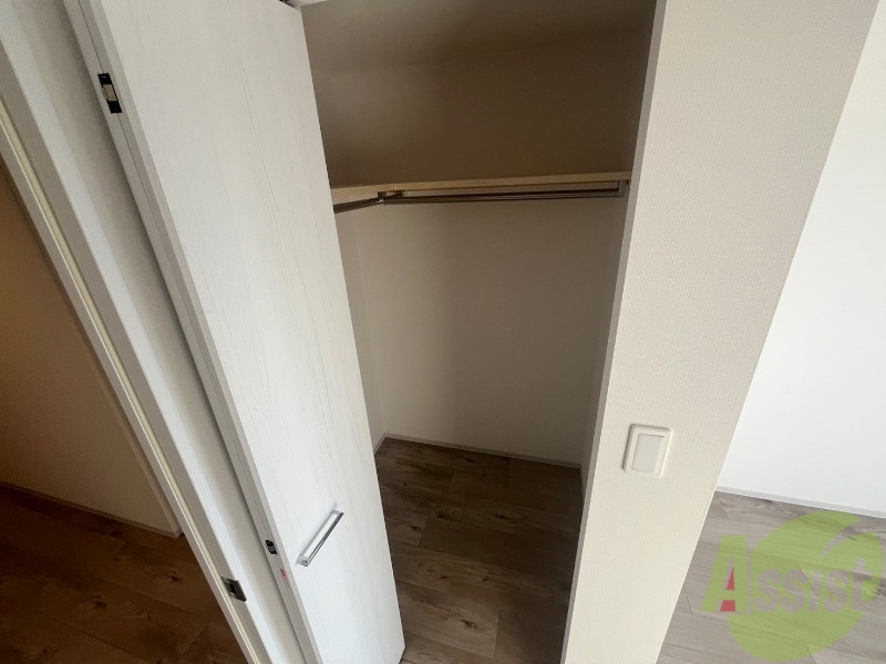 収納　洋室にはクローゼットがあるのですっきり片付きそうです。