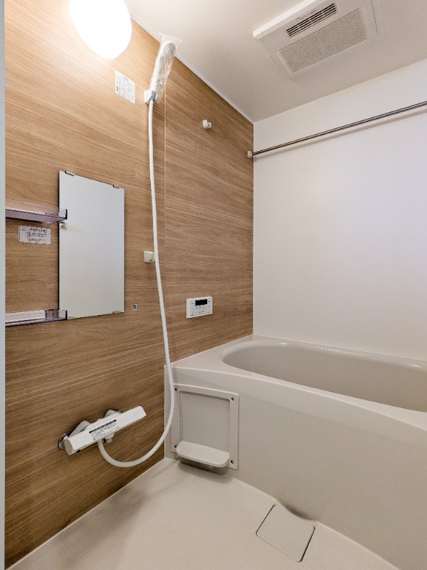 バス・シャワールーム　図面と現状に相違がある場合には現状を優先