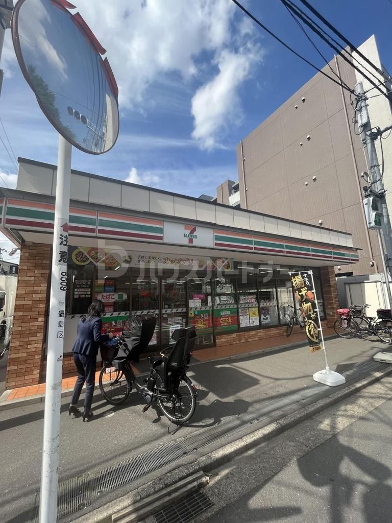 コンビニ　セブンイレブン豊島高松3丁目店（コンビニ）まで130m