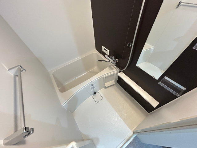 バス・シャワールーム　浴室乾燥機付きです