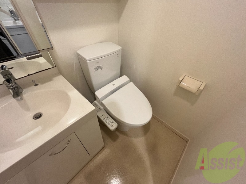 トイレ　トイレは清潔感があり安心して使用できそうです。