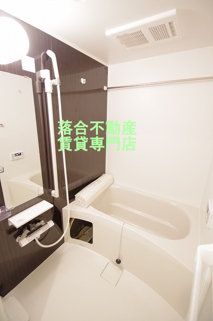 バス・シャワールーム　追い焚き機能付き