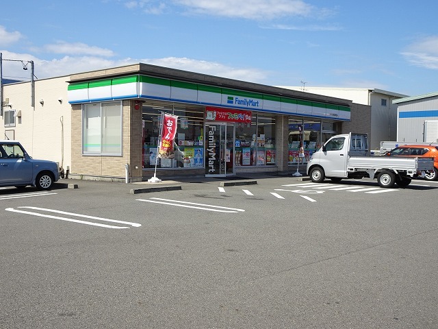 コンビニ　ファミリーマート　大井川利右衛門店（コンビニ）まで861m