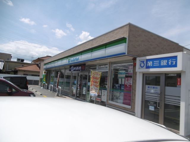 コンビニ　ファミリーマート（コンビニ）まで380m