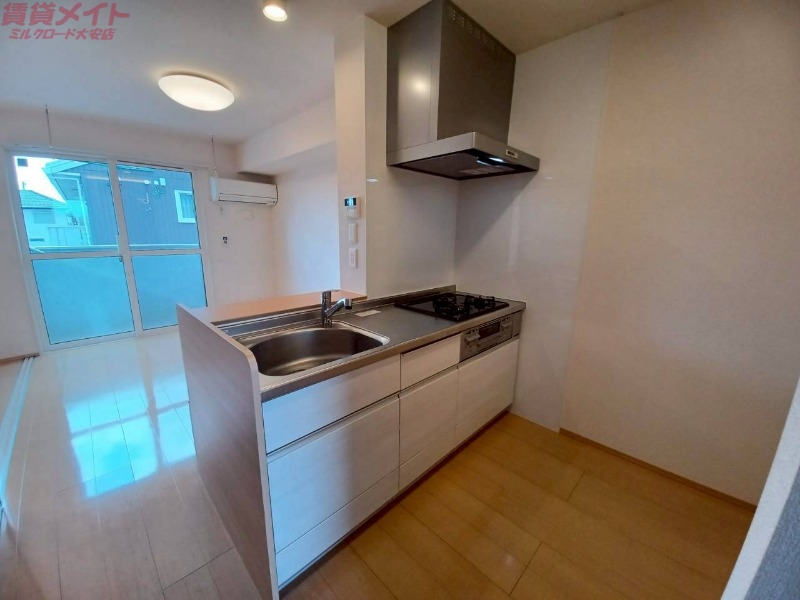 キッチン　同型参考写真