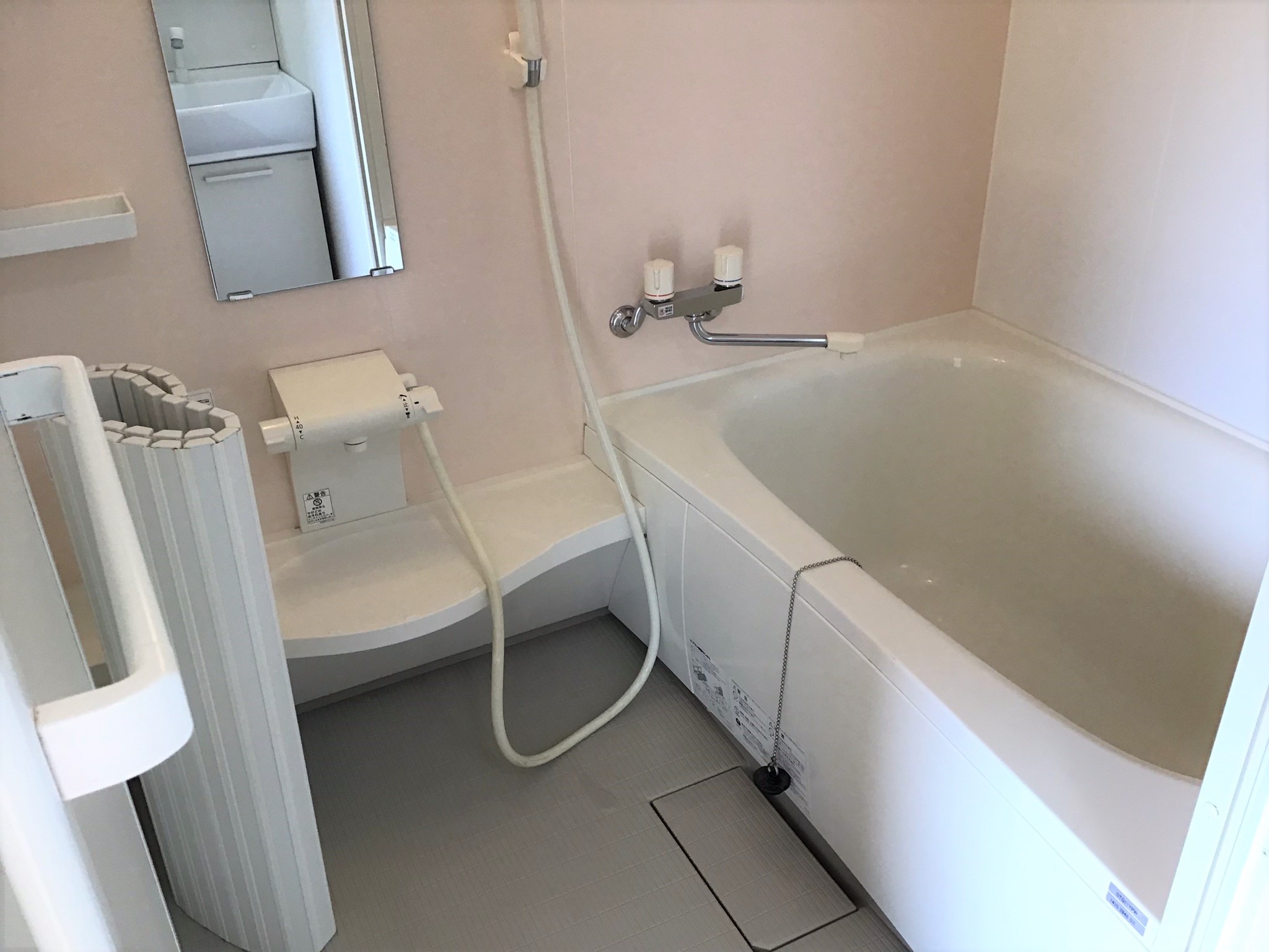 バス・シャワールーム　※写真は同タイプの部屋のものとなります。