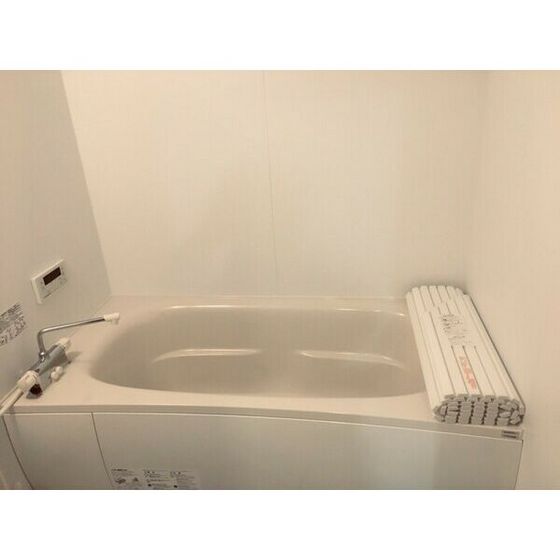 バス・シャワールーム　追い焚き給湯／浴室乾燥