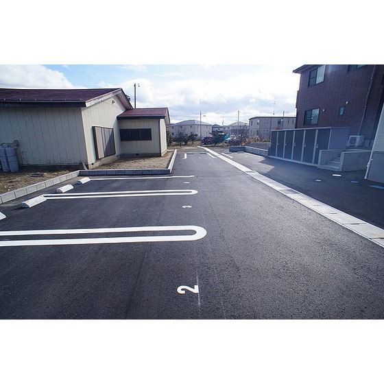 駐車場　２台込み無料です。