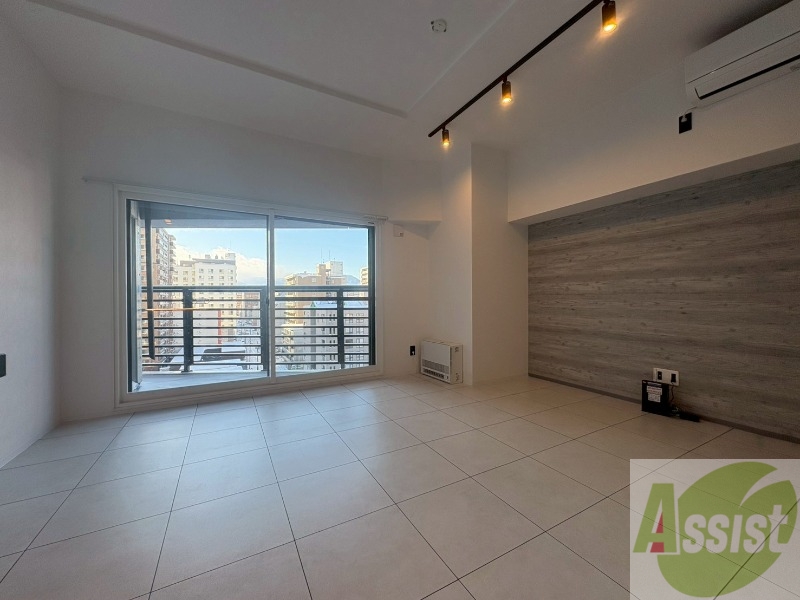 居室・リビング　広々としたリビングですね。使い勝手がよさそうですね！