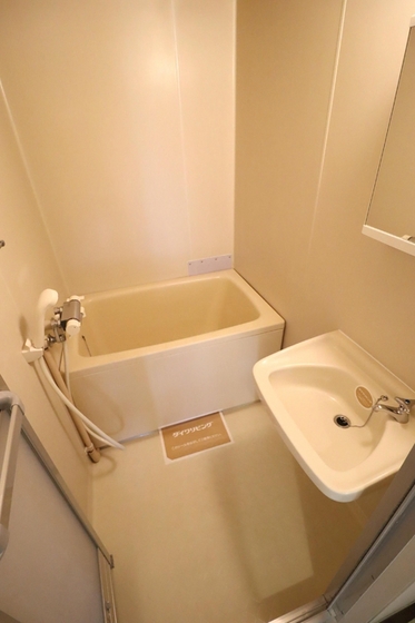 バス・シャワールーム　※他号室の写真です