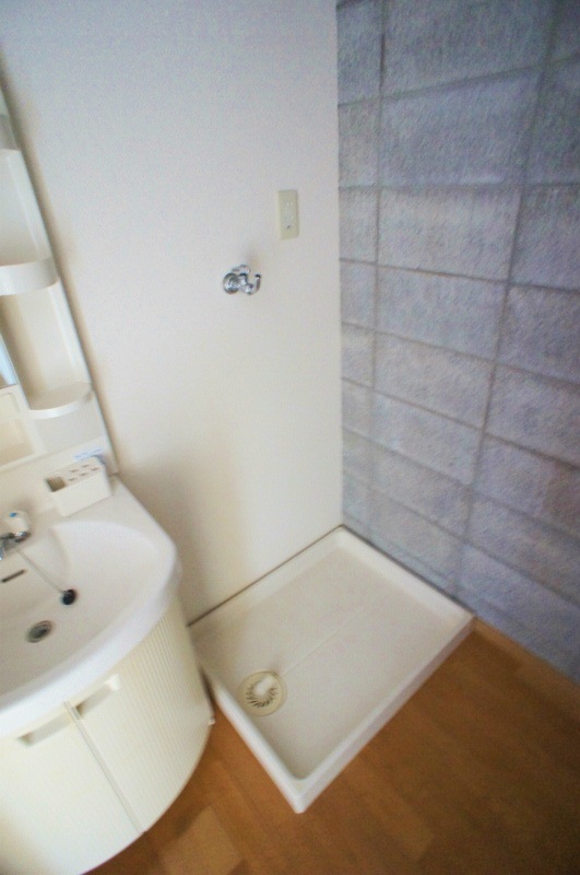 その他　同タイプ　別号室参考写真です。