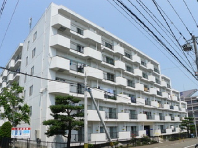 建物外観　バルコニー、エレベーター付きです！