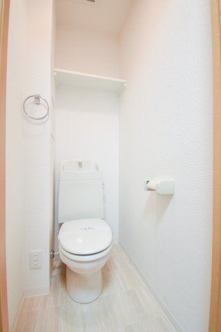 トイレ　清潔感があるトイレです。入るとホッとする、そんな空間。