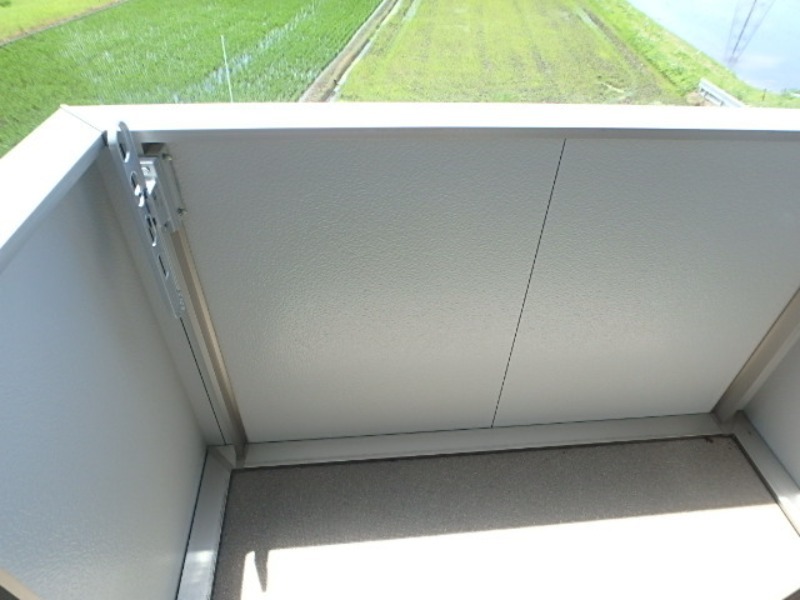 バルコニー　図面と現状に相違がある場合には現状を優先