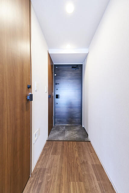 玄関　※写真は同タイプ住戸です。