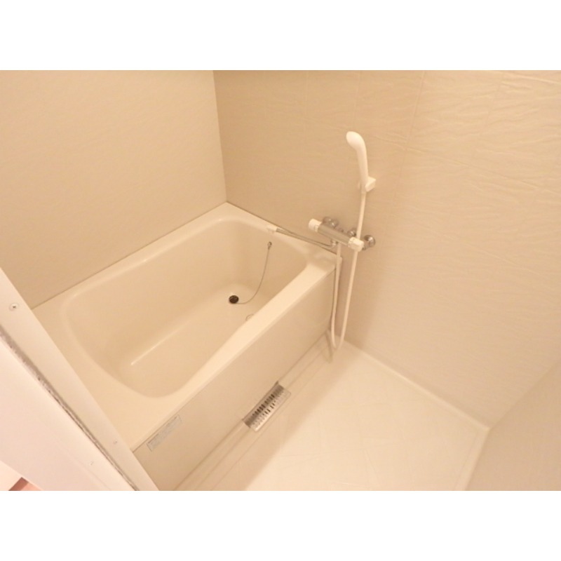 バス・シャワールーム　図面と現状に相違がある場合には現状を優先