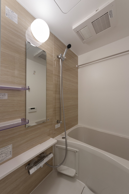 バス・シャワールーム　※写真は同タイプ住戸です。