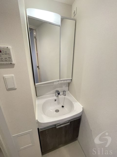 洗面設備　同仕様