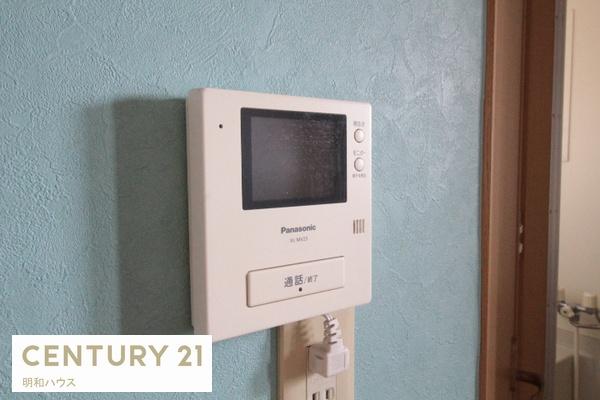 セキュリティ　TVモニタ付ドアホン完備です！