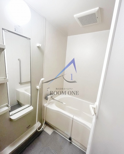 バス・シャワールーム　お風呂です。