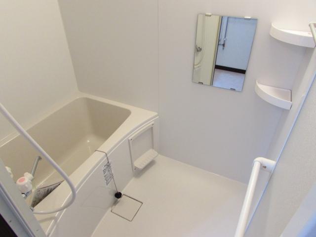 バス・シャワールーム　浴室