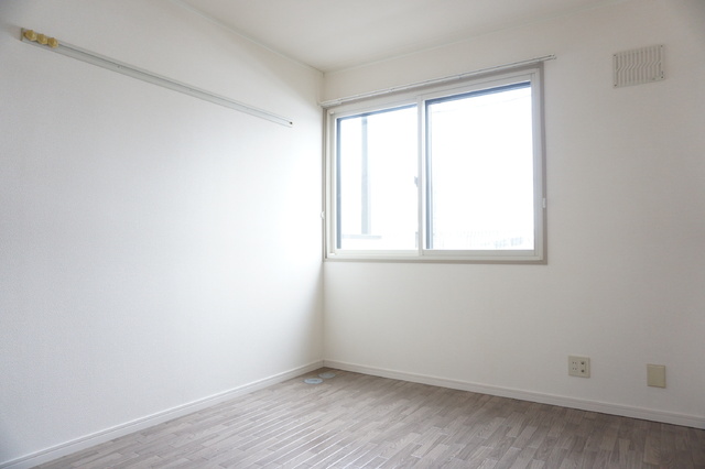 その他部屋・スペース　西側洋室６帖