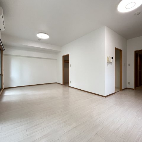 居室・リビング　同仕様タイプです