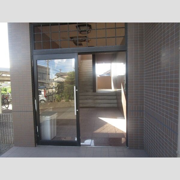 エントランス　エントランス