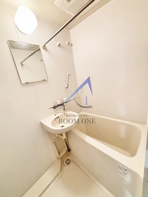 バス・シャワールーム　お風呂です。