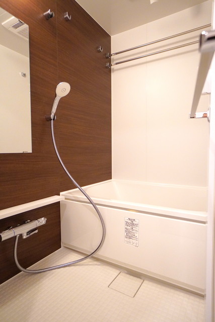 バス・シャワールーム　※写真は同タイプ住戸です。