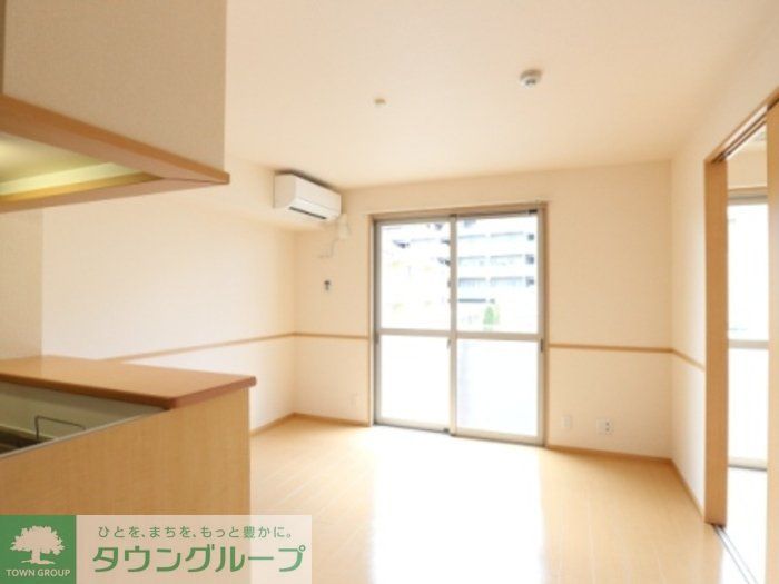 居室・リビング　※別号室参考写真です