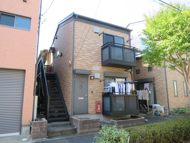 建物外観　閑静な住宅地にあるアパートです。