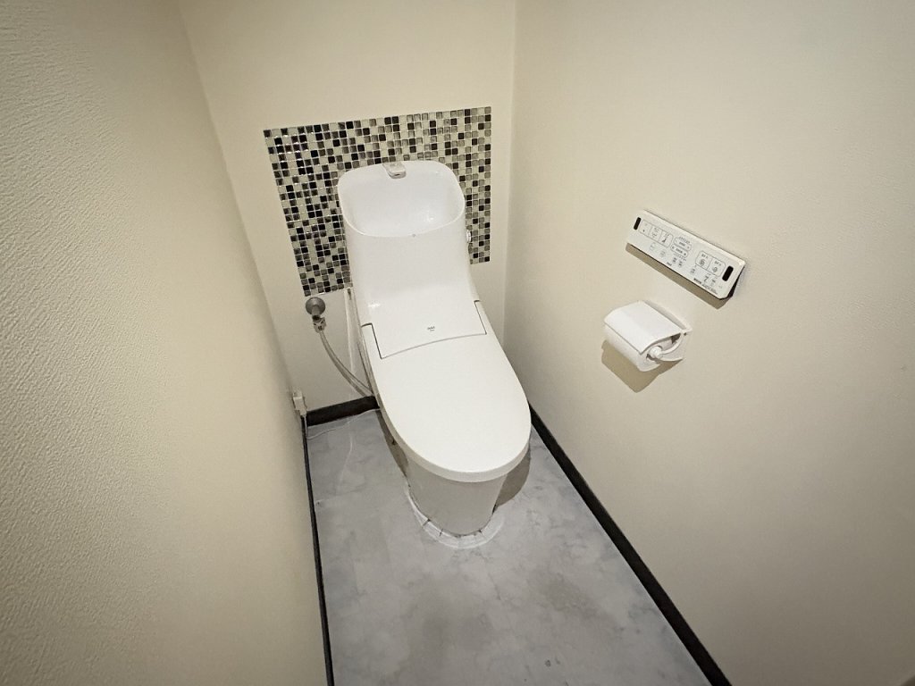 トイレ　嬉しいウォシュレット完備