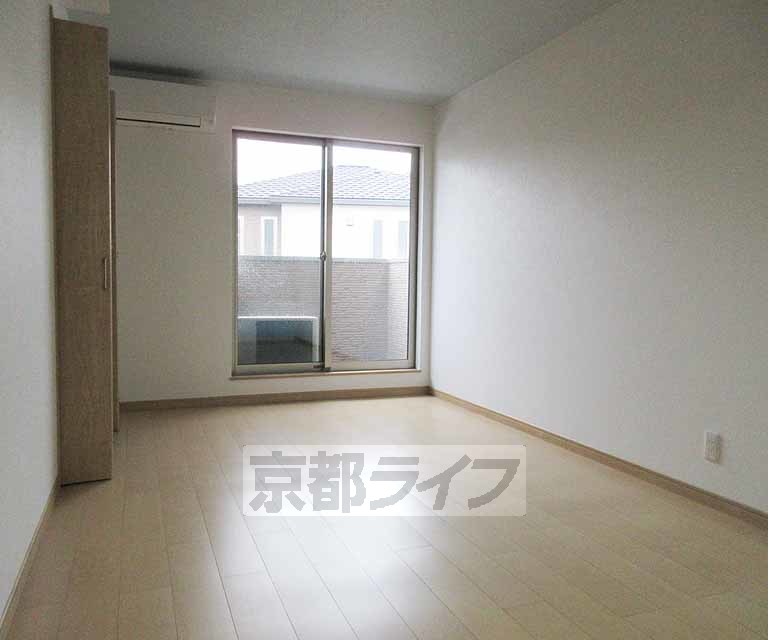 居室・リビング　日当たりいいですよ