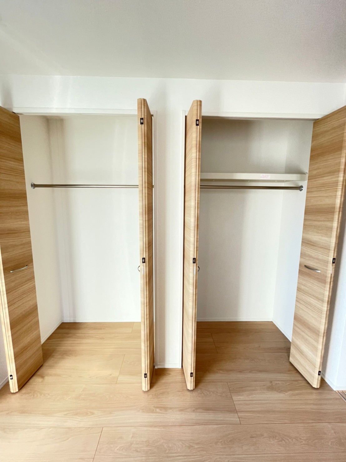 収納　洋室クローゼット