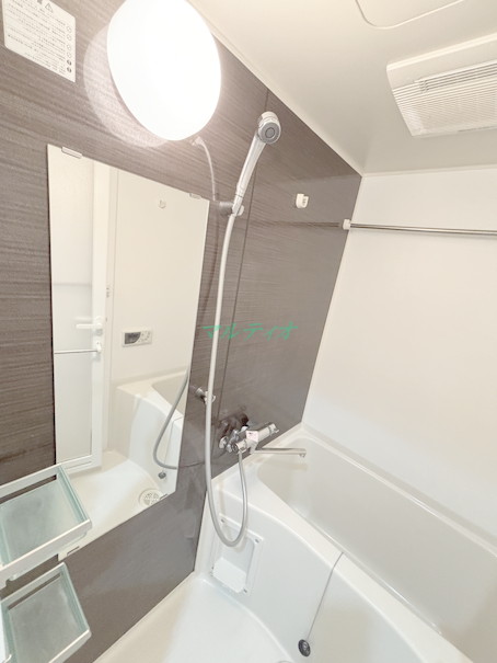 バス・シャワールーム　浴室