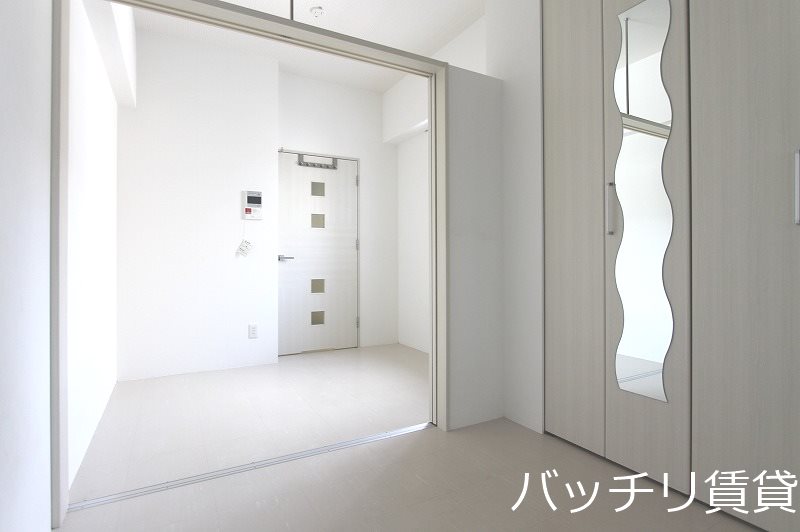 居室・リビング　画像は別号室イメージの為、現況を優先いたします。