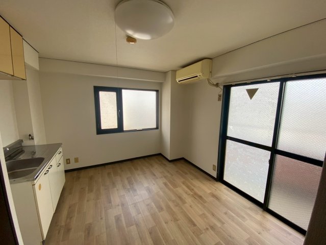 居室・リビング　ブラウンハイツ