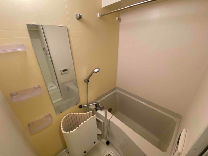 バス・シャワールーム　別号室イメージ