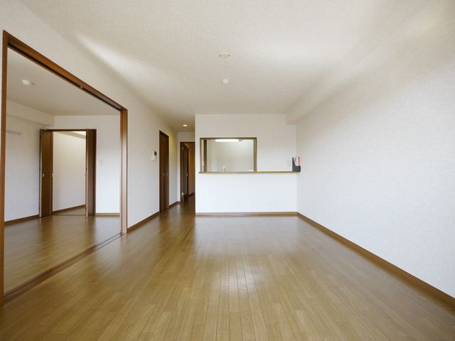 居室・リビング　★リビング広々です★