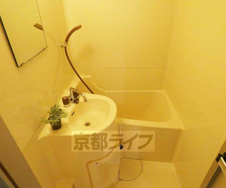 バス・シャワールーム　きれいなお風呂です。