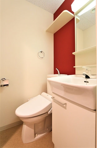 トイレ　清潔感のあるお手洗いですね