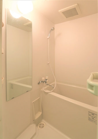 バス・シャワールーム　一日野汗や疲れはこちらで癒してください