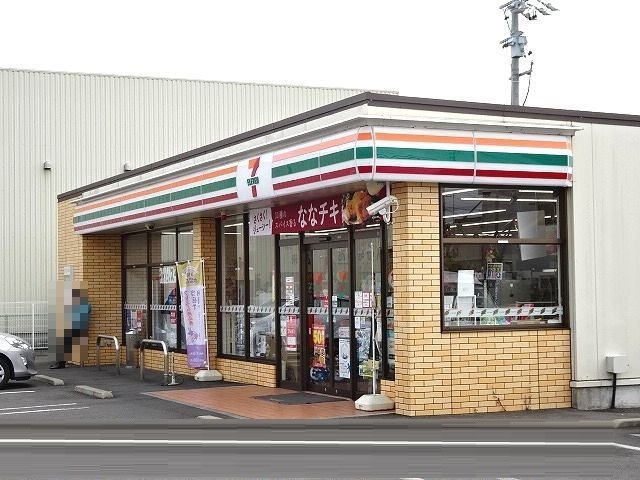 その他　セブンイレブン　小石川４丁目店まで450m